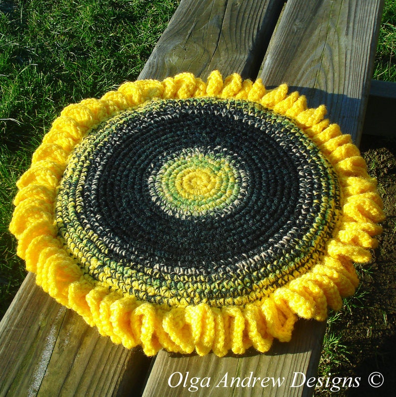 Sunflower chair seat cushion crochet pattern, crochet sunflower pattern, large sunflower crochet pattern, sunflower PDF OlgaAndrewDesigns043 image 3