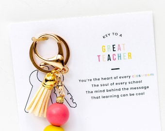 Teacher Keychain. Custom Gift for Teacher. Thank You Gift for Teacher. Personalized Teacher Gift. End of School Year Gift. Back to School.