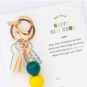 Cadeau de pendaison de crémaillère personnalisé. Cadeau de clôture immobilier. Cadeau pour nouveau propriétaire. Nouvel appartement en cadeau. Porte-clés Happy New Home. Nouvelle carte de domicile.