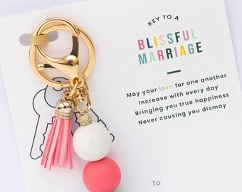 Blissful Marriage Keychain: Personalized Wedding Gift