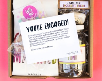 Engagement Gift Basket: Tote Bag, Balloon, Confetti & Honeymoon Savings Jar