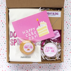 Fijne taartdag | Verjaardagscadeau voor beste vriend | Aangepaste verjaardagscadeaudoos voor haar | Stuur een cadeau