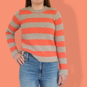 Sweater Knitting Pattern, Modern Knitting Kit with yarn, Ladies Jumper Knitting Kit with Pure Wool Yarn