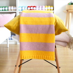 Stripe blanket knitting kit with yarn, easy knitting pattern, baby blanket pattern, adult diy kit, knit blanket pattern image 1