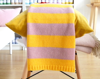 Stripe blanket knitting kit with yarn, easy knitting pattern, baby blanket pattern, adult diy kit, knit blanket pattern