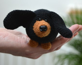 Sausage Dog DIY Crochet Kit, Amigurumi Dachsund pattern, Cute Crochet Gift.