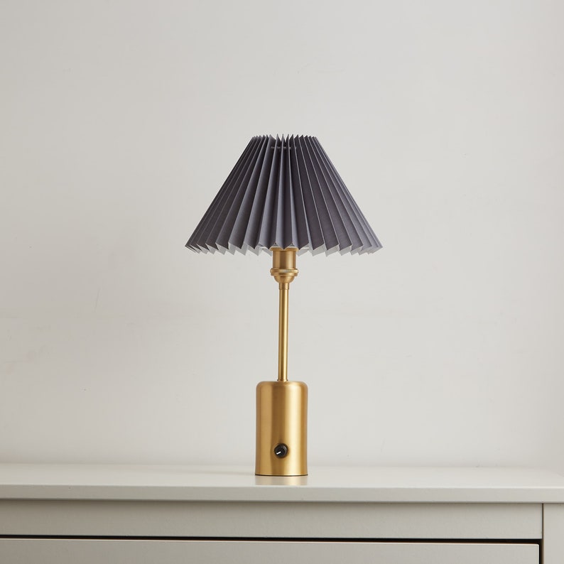 Luiheid gouden Negende Draadloze tafellamp messing bureaulamp retro slaapkamer - Etsy Nederland