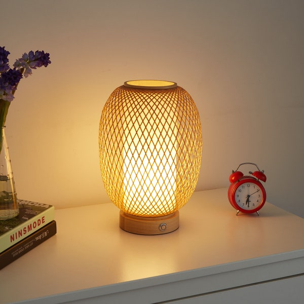 Lampe de table sans fil en bambou tressé à la main avec batterie rechargeable