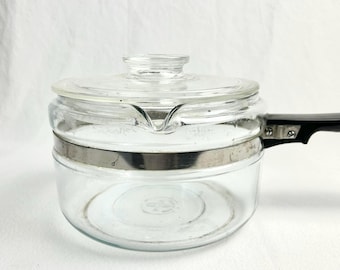 Vintage Pyrex Flameware Glass Saucepan with Lid – 2 QT