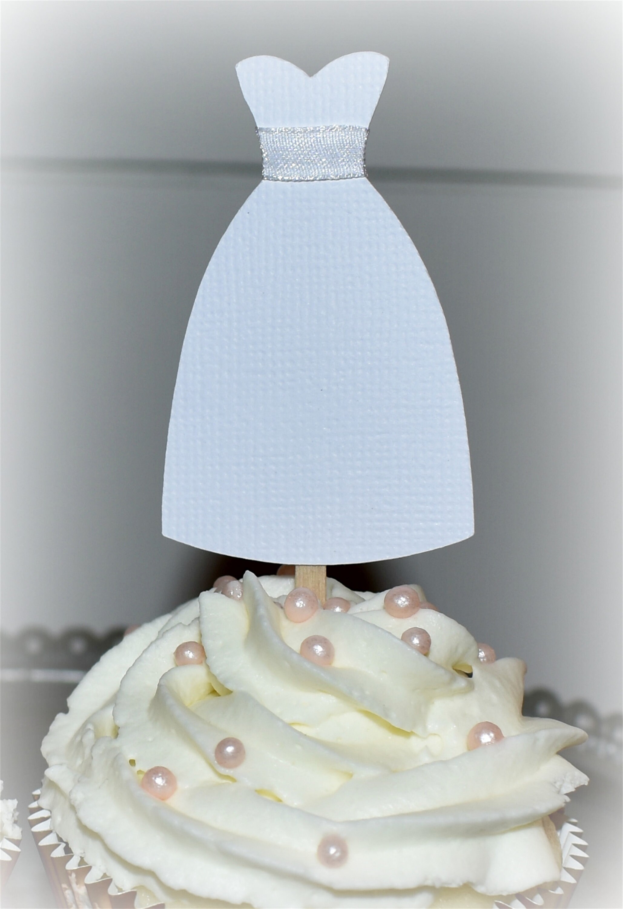 ZHUOWEISM 36 PCS Wedding Cupcake Toppers Glitter Groom And Bride Cupcake Picks Ring Heart I Do