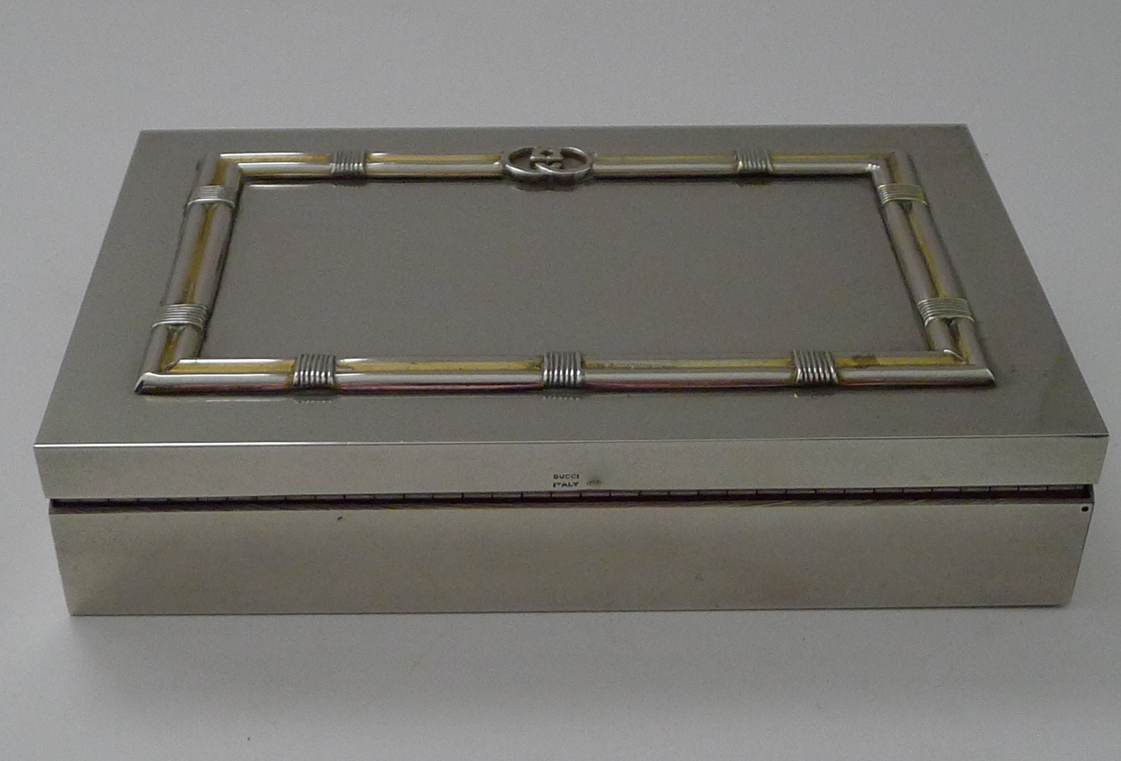 ヴィンテージ グッチ、イタリア - ソリッド 800 シルバー ボックス