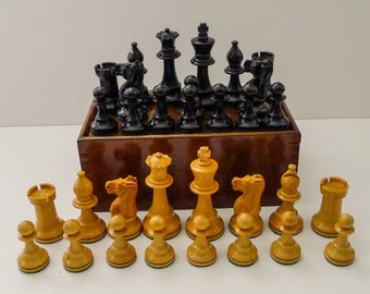 Antique English Chess Set c.1920