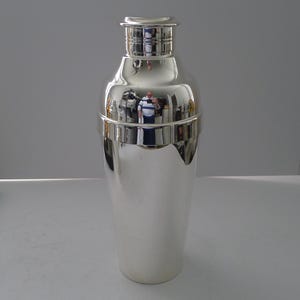 Luc Lanel For Christofle - Ondulations Cocktail Shaker c.1935