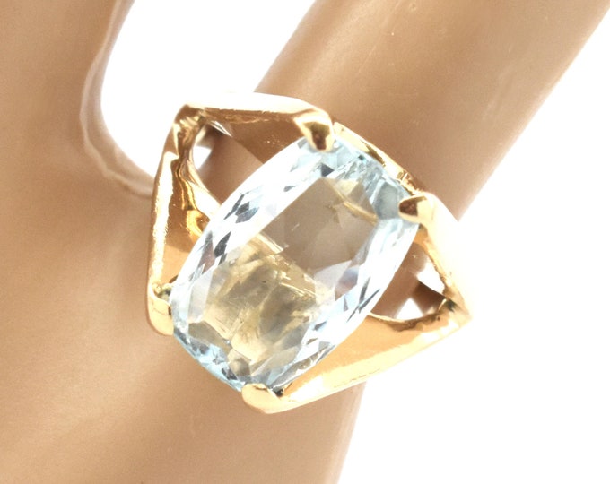 Estate Topaz Ring Vintage 14K Solid Yellow Gold Genuine Blue Topaz Nearly 5 Carats December Birthstone Holiday Gift