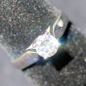Estate 14K White Gold .52 Carats Genuine Diamond Solitaire Ring 3 Grams Size 5.5 Holiday Gift