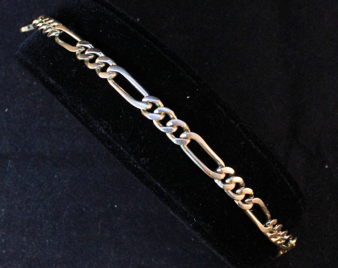 14K Solid Yellow Gold Figaro Chain Link Bracelet Vintage Estate 9 Inches Long Nearly 7 MM Wide Nearly 21 Grams Men Women Ankle Gift