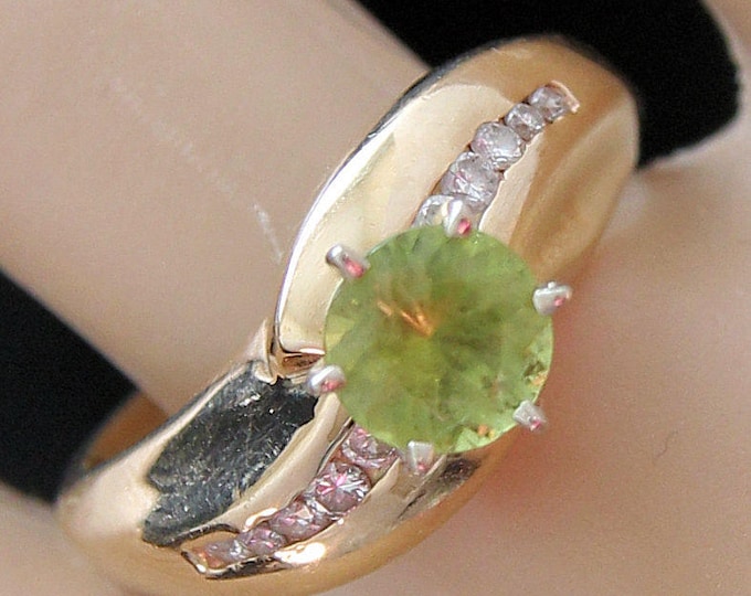 Estate 14K Yellow Gold Natural Peridot Diamonds Ring 5.63 Grams Size 7.5 August Birthstone Holiday Gift