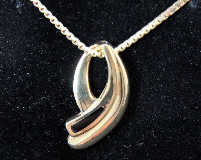 Estate 14K Solid Yellow Gold Genuine Onyx Slide Pendant 8.54 Grams Holiday Gift