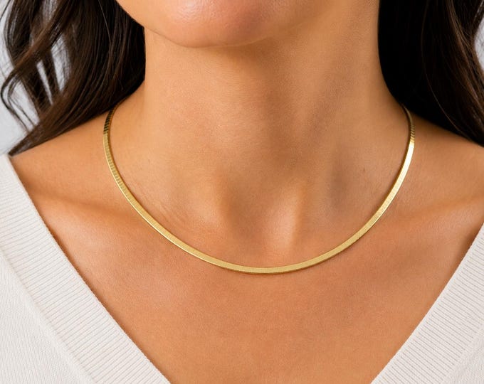 Vintage 14K Solid Yellow Gold Omega Chain Necklace, 16.5 Inch