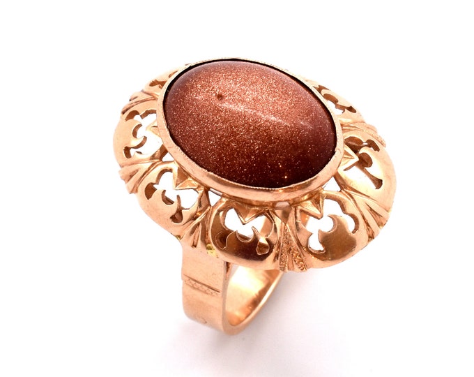 14K Yellow Gold Venetian Glass Ring Oval Cabochon Vintage Estate 10 Carats Over 8 Grams Size 8.5 Copper Simulated Sandstone Holiday Gift