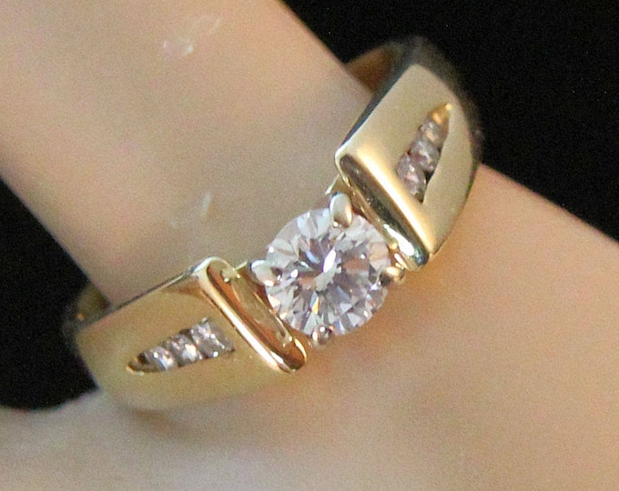 Estate 14K Yellow Gold 7 Diamond .55 Carat Total Weight Engagement Ring 3.48 Grams Size 5.25 Holiday Gift