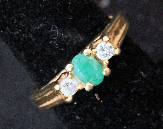 Estate 14K Yellow Gold Genuine Oval Cut Emerald and Diamonds Ring 4.01 Grams May Birthstone Holiday Gift