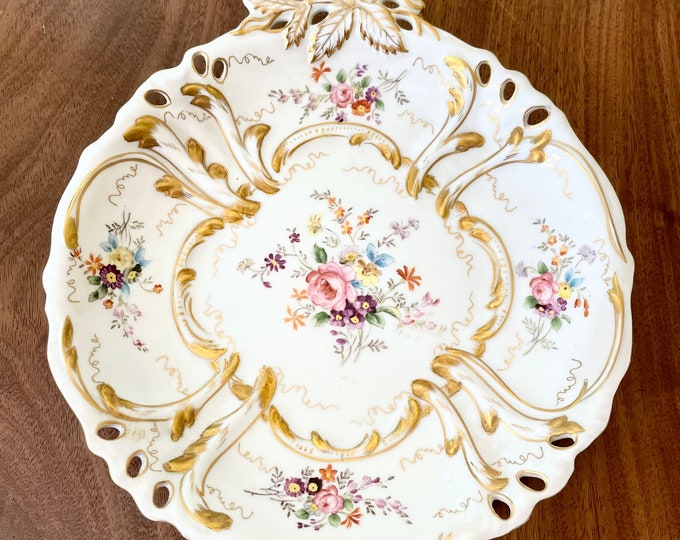 Antique Center Bowl Gilt Hand-painted Flowers Leaf Form Handle Rare Pattern G635 Holiday Gift