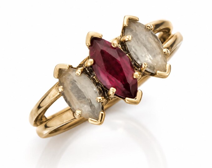 Estate 14K Yellow Gold Ruby and Peridot Ring, Size 3.25