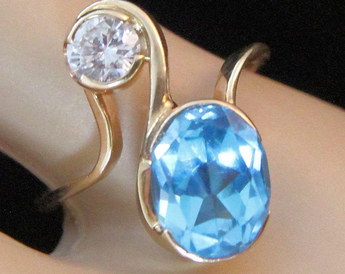 Estate 14K Yellow Gold Swiss Blue Topaz Diamond Ring Nearly 4 Carats Total Weight Nearly 4 Grams Size 5.5 December Birthstone Valentine
