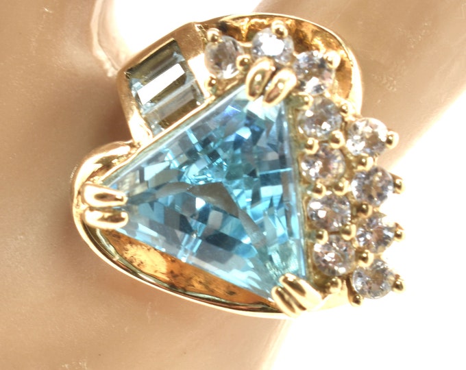 Vintage Topaz Ring New Old Stock 10K Solid Yellow Gold Genuine Blue White Topaz 8 Carats Total December Birthstone Size 4.75 Holiday Gift