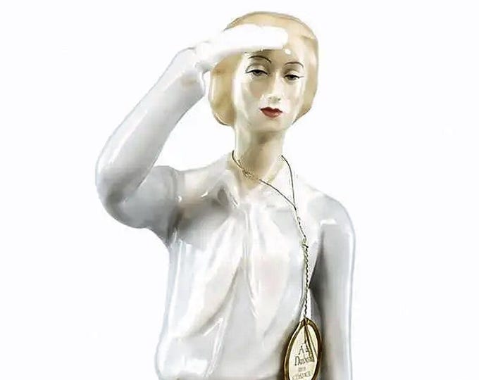 Royal Doulton Panorama HN3028 Figurine: 1985 Reflections Series, Robert Jefferson Designer