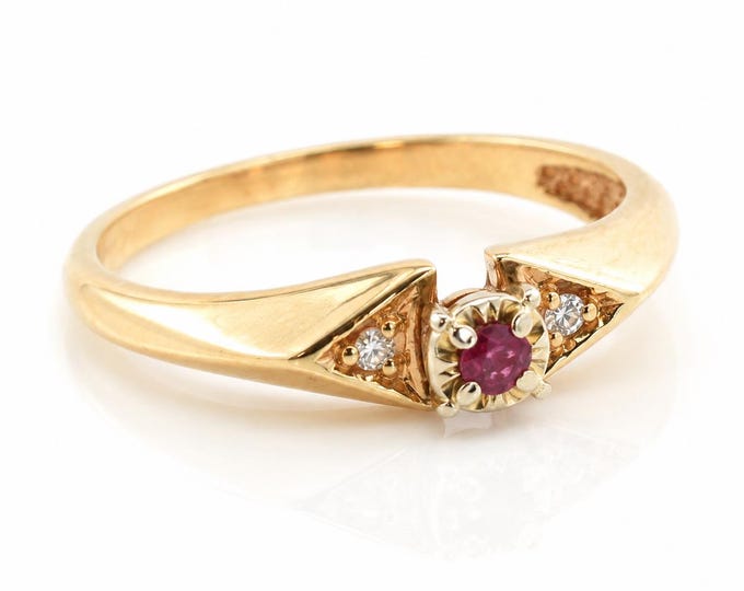 Vintage 14K Gold Ruby Diamond Geometric Promise Ring Size 7.5