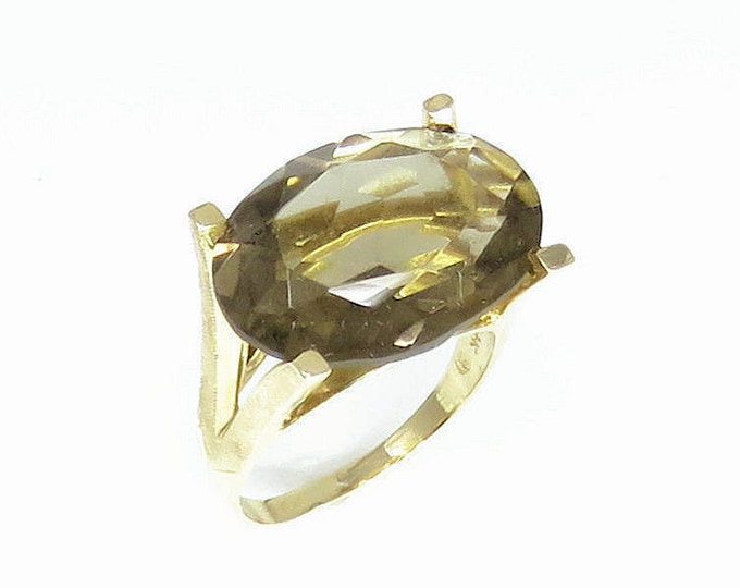 14K Solid Yellow Gold Natural Smoky Quartz Ring 13 Carats Oval Cut Chocolate Brown Vintage Estate 7 Grams Size 7 Holiday Gift