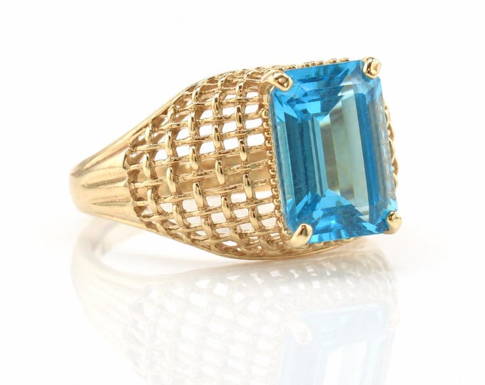 Vintage 14K Gold Blue Topaz Cocktail Ring Mid Century Brutalist Statement Ring