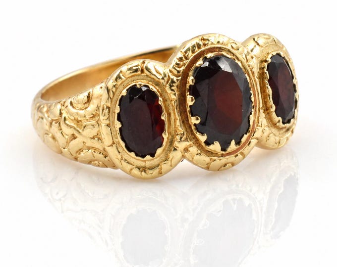 Vintage Estate Garnet Ring, 14K Yellow Gold, Size 6.25