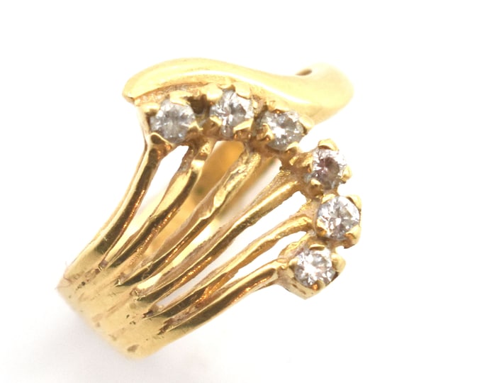 Estate 14K Yellow Gold Diamond Wave Ring (0.24 Carat Total Weight) Size 4.5