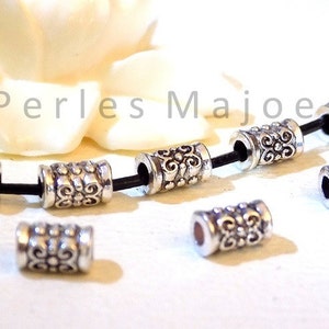 Lot de 10 perles en métal décorées forme tube - colonne style tibétain dimensions 5 x 7.5 mm