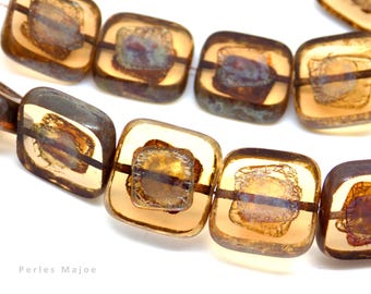 Quadratische tschechische Glasperlen, Pressglas, durchscheinend, braun-bernsteinfarben, patiniert, 14 mm, 4er-Set