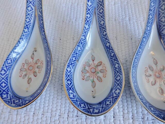 Cucchiai in porcellana bianchi e blu - 8 pezzi