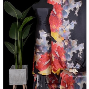 Grande stampa floreale 100% tessuto di raso di seta pura nero giallo azzurro seta 19 mm larghezza 44 pollici per vestaglia di seta kimono di seta