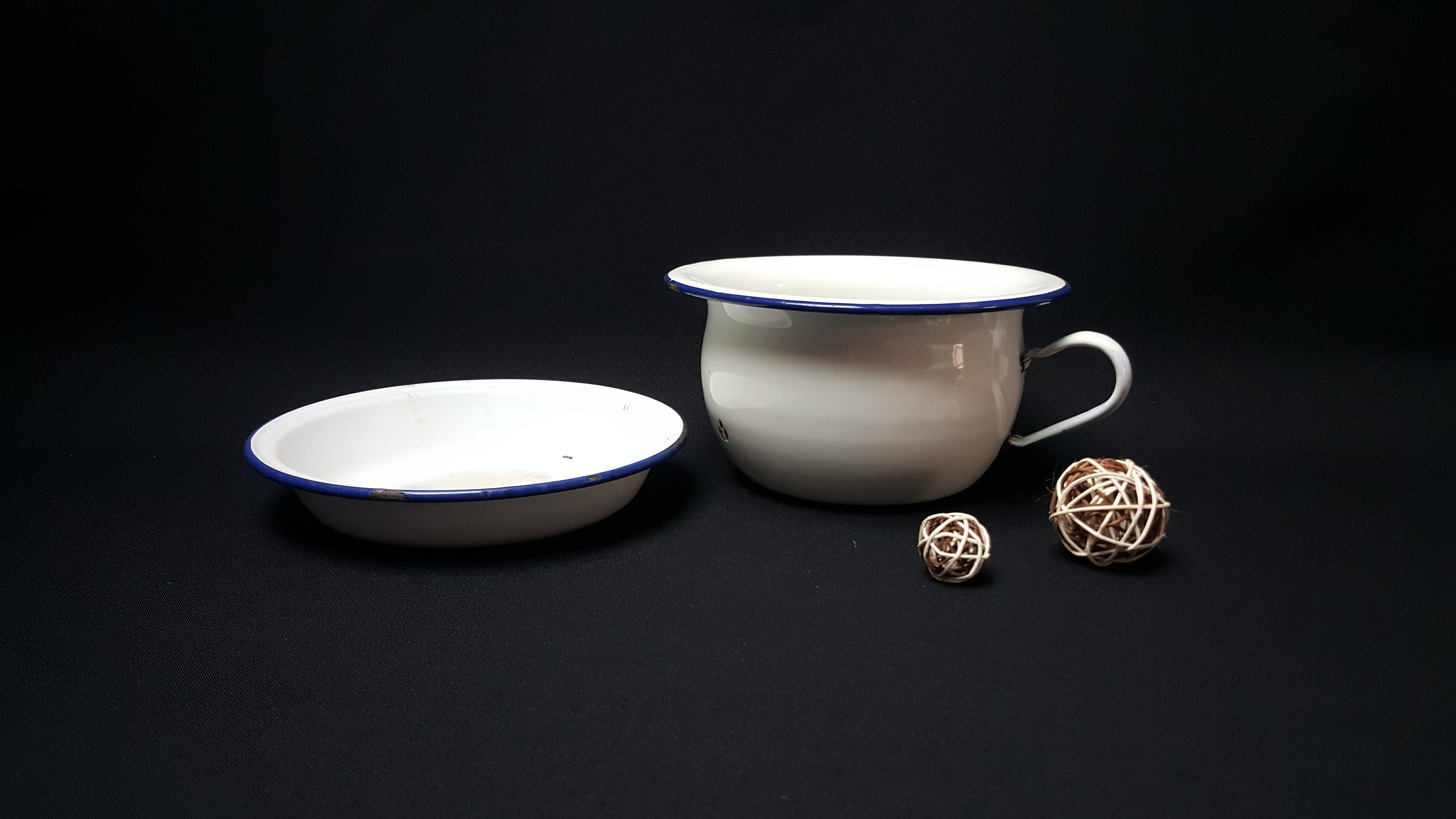 Service de Toilette en Tôle Émaillée , Pot Chambre Petite Bassine Décoration Années 40 Fabriqué Fran