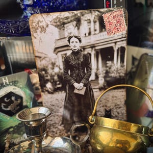 Witch Mystery Box | 15+ Occult & Vintage Witchy Items | Halloween Gothic Gift | Personalized Witchcraft Antique Woman Package for Christmas