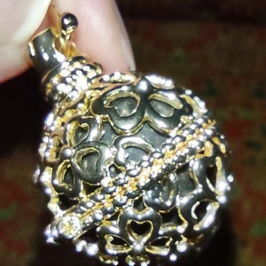 Pomander beads from 13th century Italy