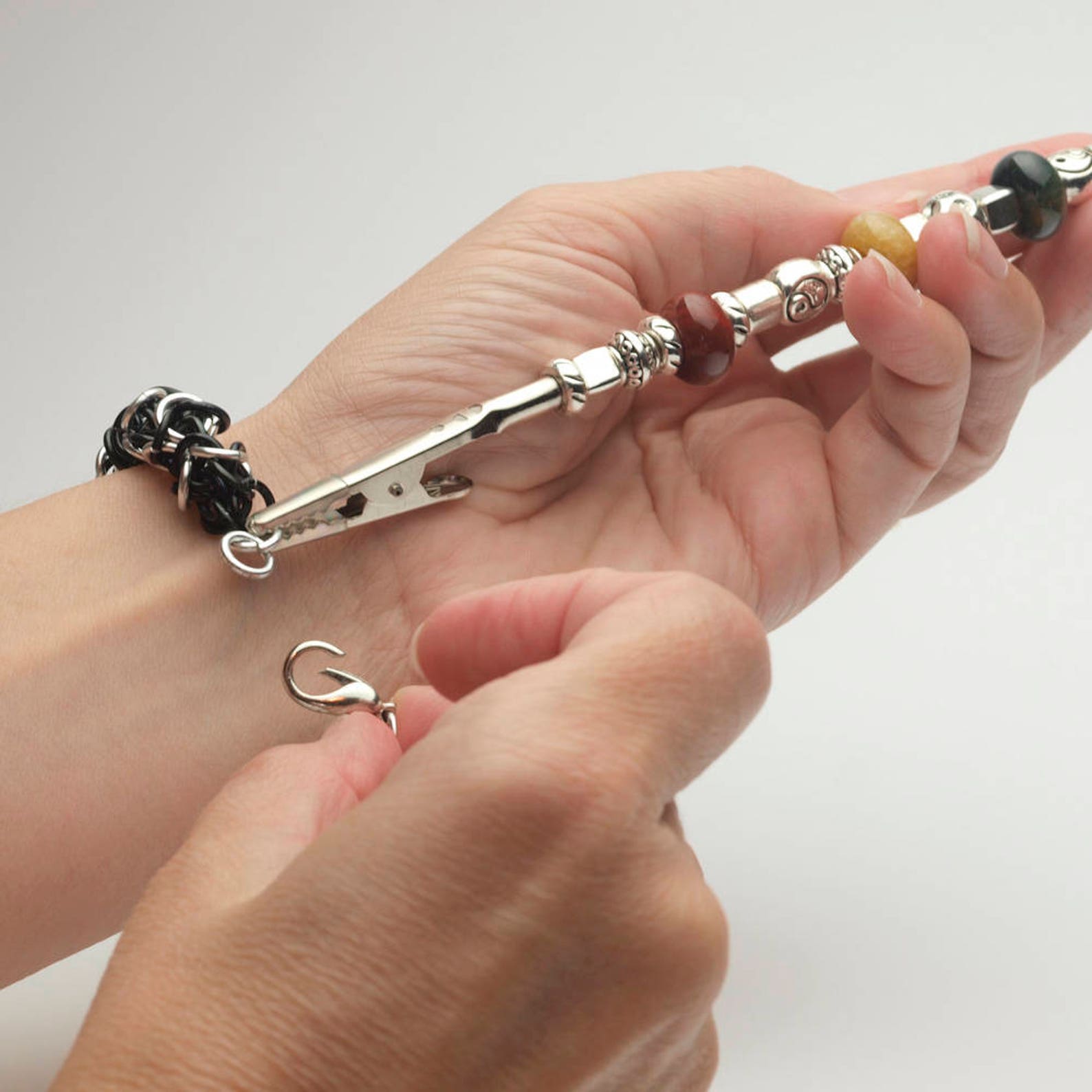 Bracelet Helper Tool Bracelet Buddy Bracelet Assistant Etsy