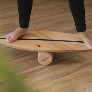 Tabla equilibrio Surf 80cm x 44 cm madera/azul