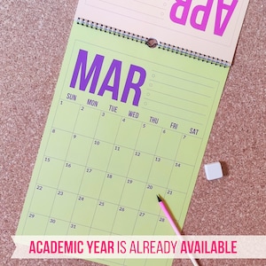 Väggkalender 2026-2027 • Färgglad hängande månadskalender • Vertikal minimalistisk familjeplanerare • A4 / Letter • 12-månaderskalender 2026 bild 2