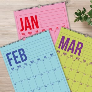 Väggkalender 2026-2027 • Färgglad hängande månadskalender • Vertikal minimalistisk familjeplanerare • A4 / Letter • 12-månaderskalender 2026 bild 12