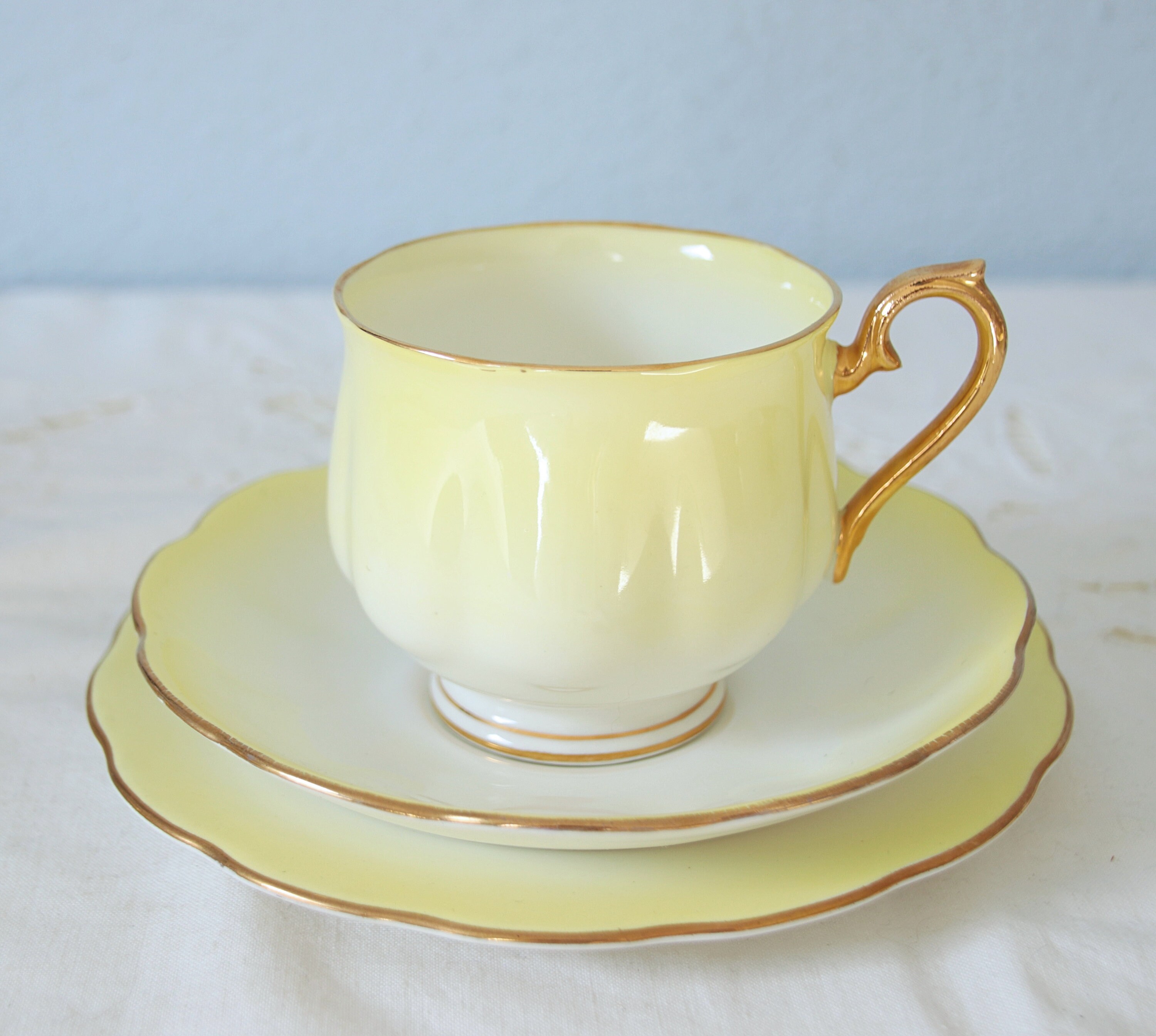 Vintage Royal Albert Rainbow Series Teafortwo Set in Yellow Etsy