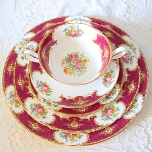 Lovely Vintage Shelley Bone China 'Duchess' 5 Pieces Place Setting, Dinner Set, Colorful Flower Decor, England