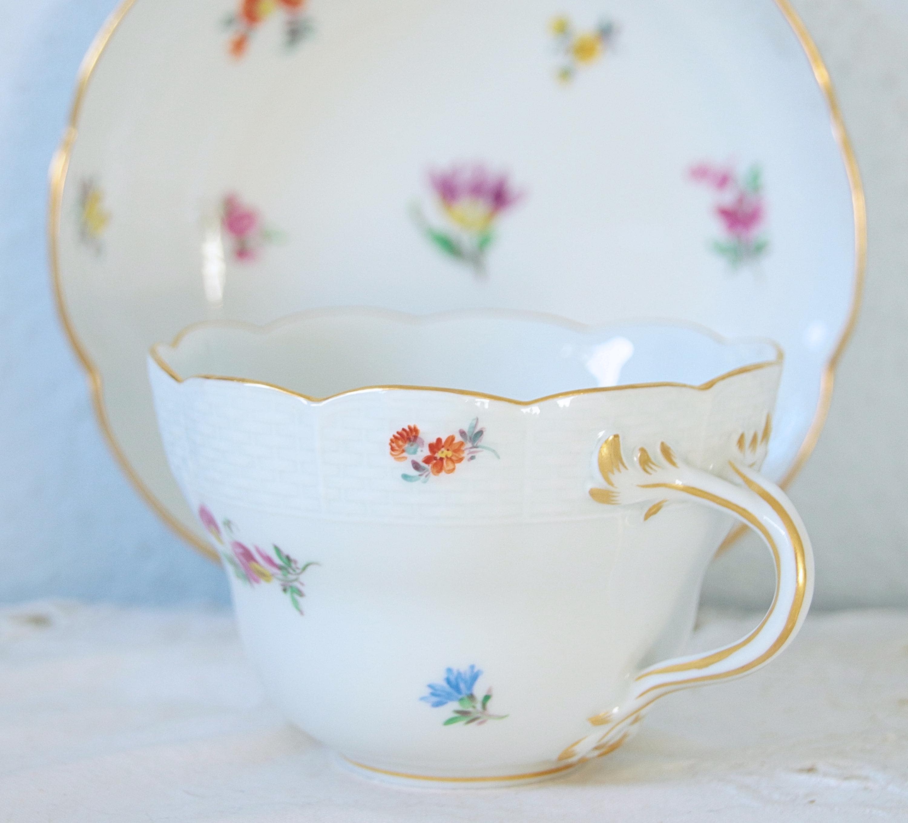 【美品】マイセン★Meissen Cross Swords★１級品 Antique 19th C Meissen Porcelain Applied 3D Flowers Cup